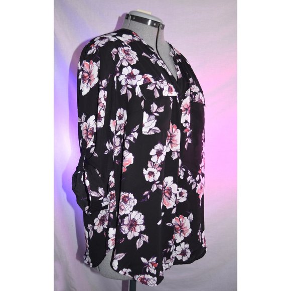 Torrid Black Floral Chiffon Blouse size 2 - Picture 3 of 7